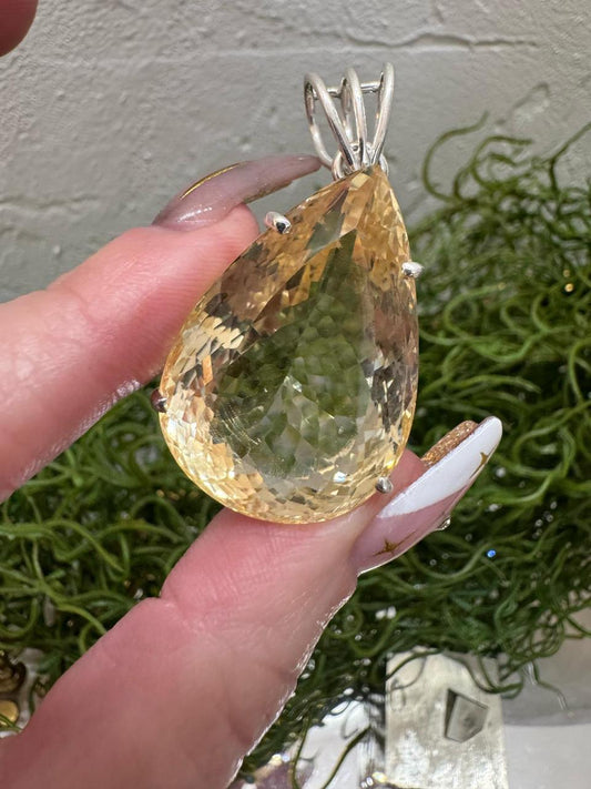 Pendant17
